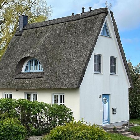 Reetdachhaus Mit Eigenem Strandkorb In Wohlenberg An Der Ostsee ภายนอก รูปภาพ